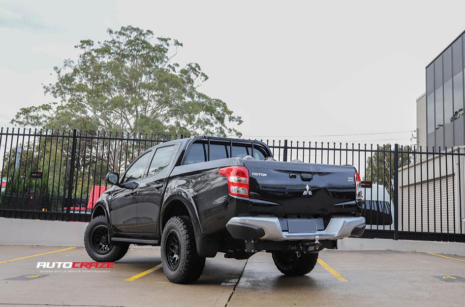 MITSUBISHI TRITON CHAOS SATIN BLACK